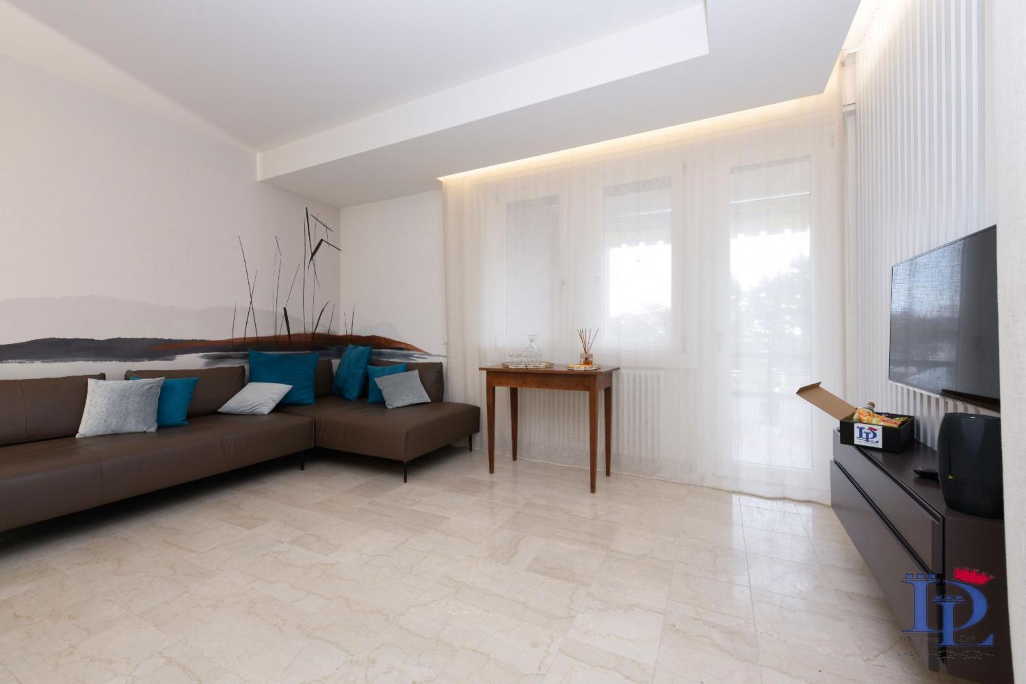 Desenzanoloft Official Partner Marriott Homes & Villas - Imperium Десенцано дел Гарда Екстериор снимка